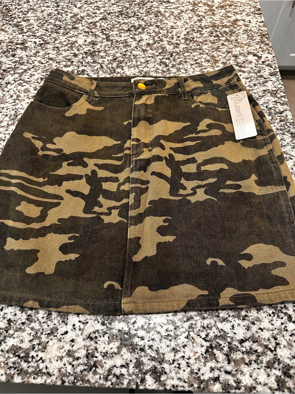 Lizard Thicket women’s Camo Pants in Olive and Dark Green
